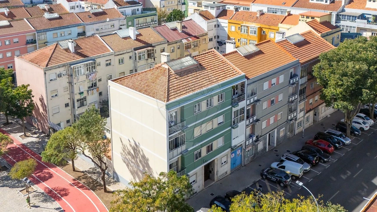 Apartamento T2 para Venda em Venteira Foto 20