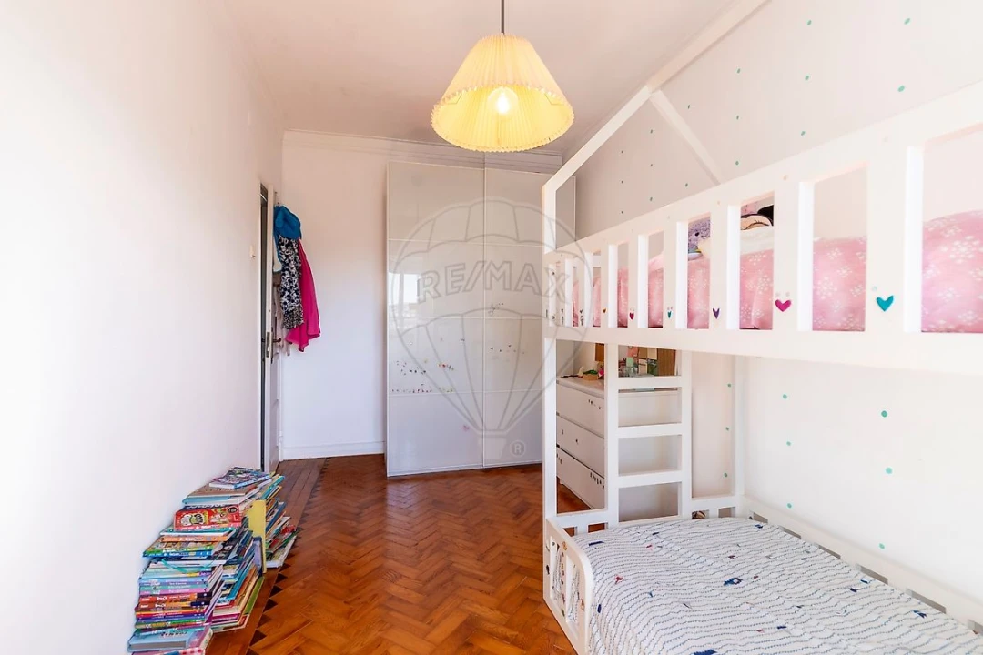Apartamento T2 para Venda em Venteira Foto 17