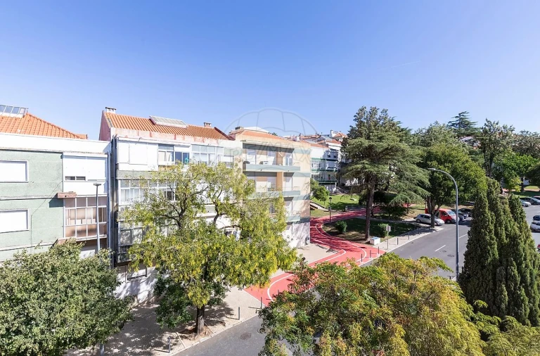 Apartamento T2 para Venda em Venteira Foto 18