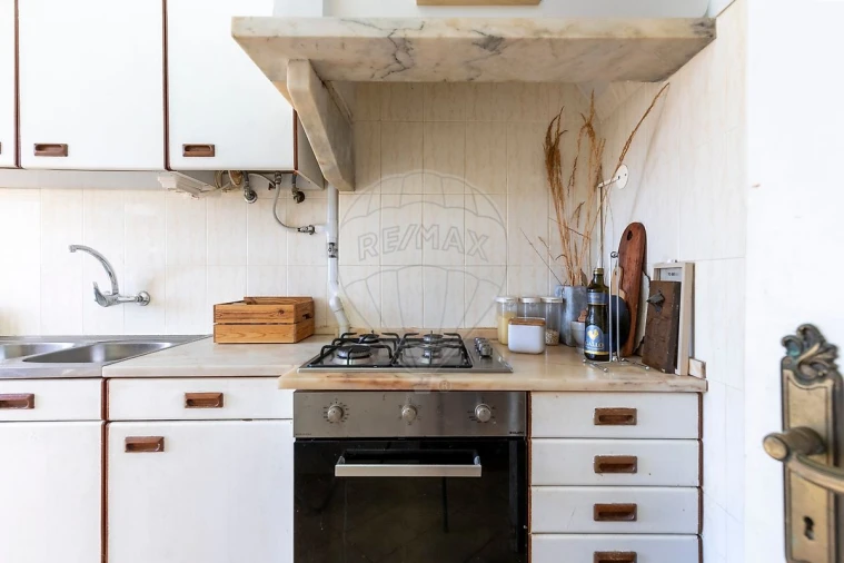 Apartamento T2 para Venda em Venteira Foto 9