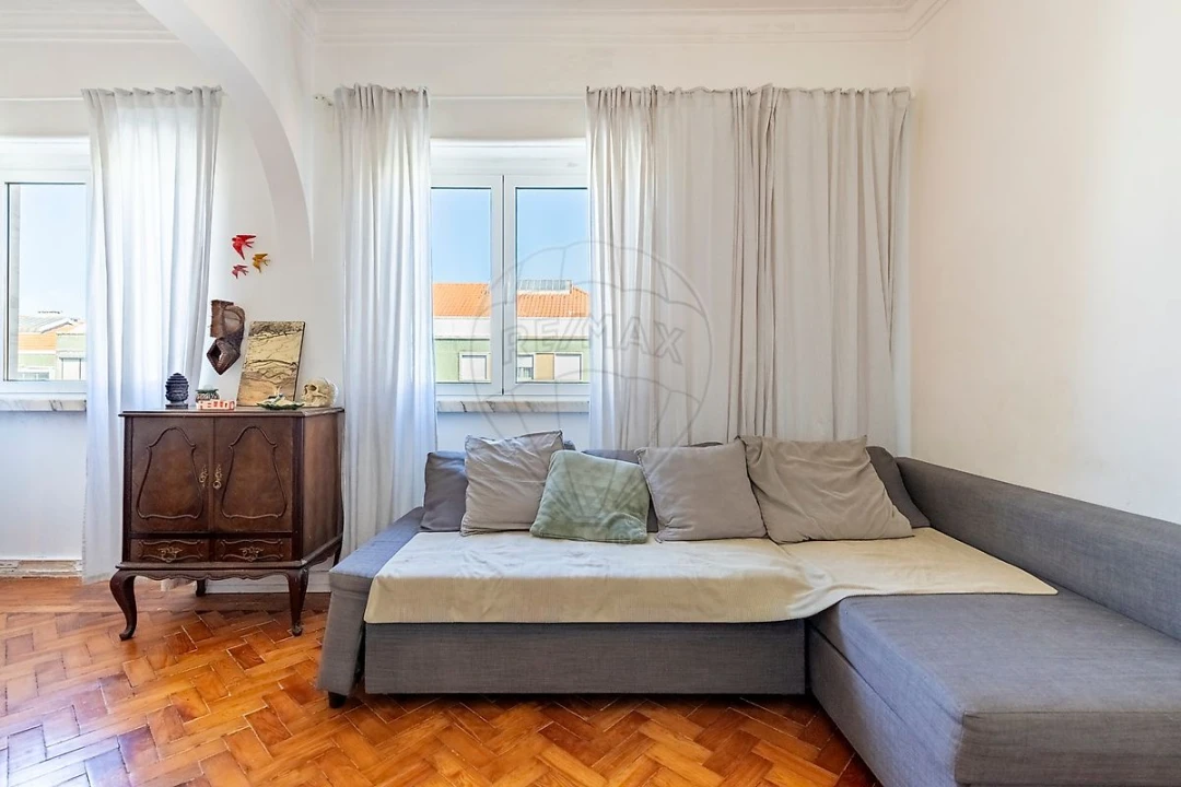 Apartamento T2 para Venda em Venteira Foto 2