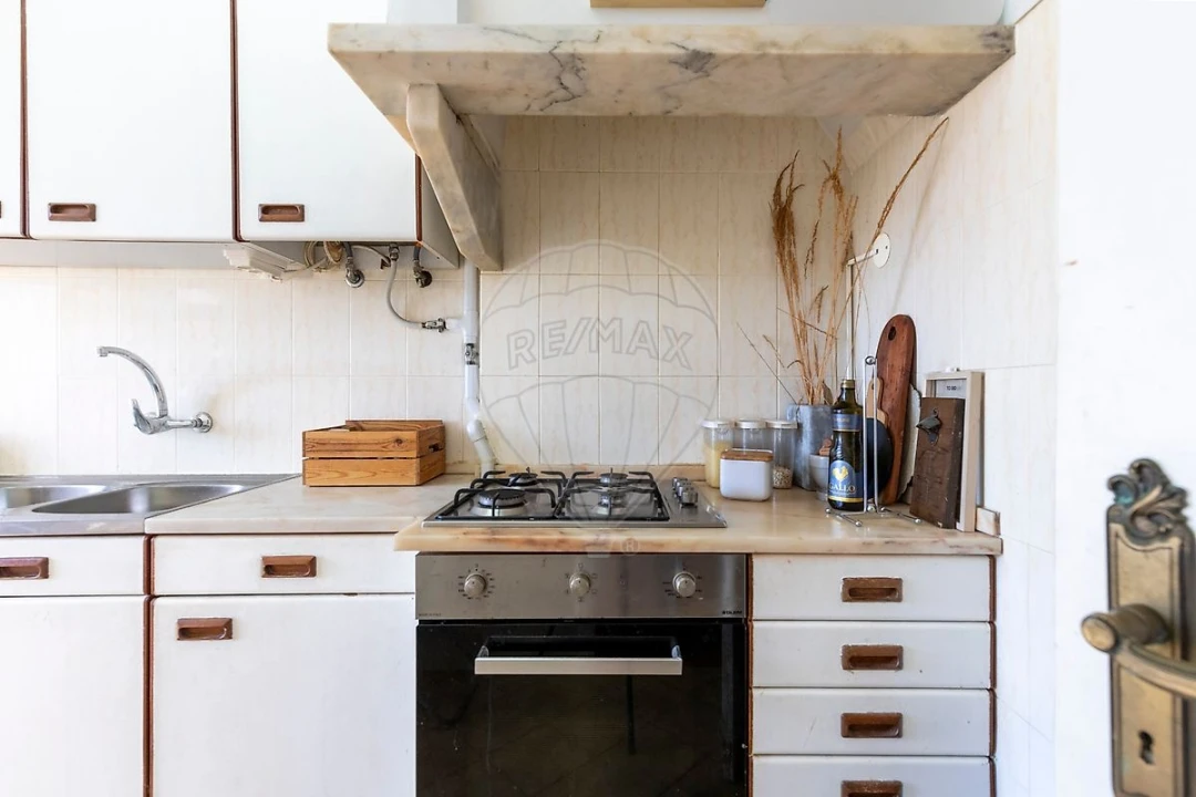 Apartamento T2 para Venda em Venteira Foto 9