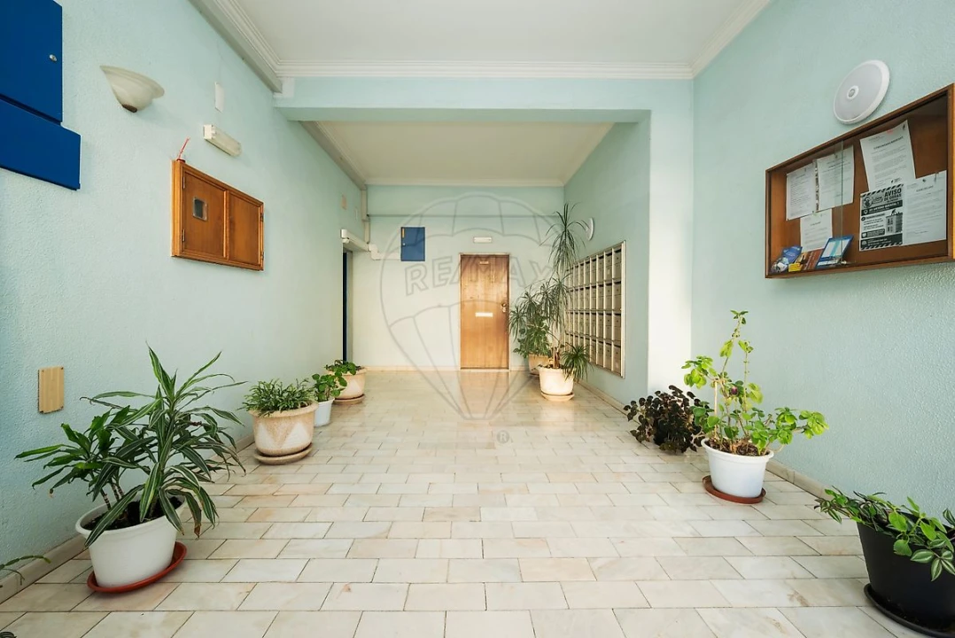 Apartamento T3 para Venda em Póvoa de Santa Iria e Forte da Casa Foto 28