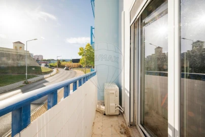 Apartamento T3 para Venda em Póvoa de Santa Iria e Forte da Casa