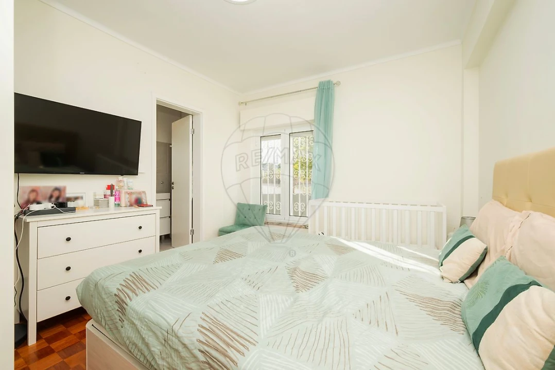 Apartamento T3 para Venda em Póvoa de Santa Iria e Forte da Casa Foto 7