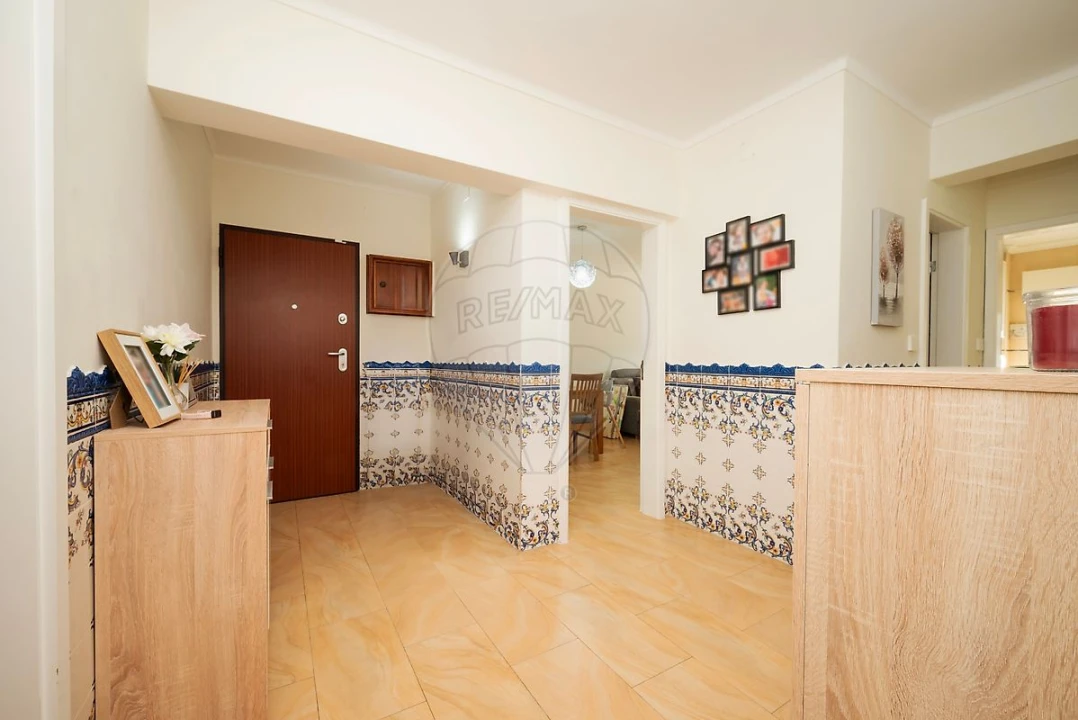 Apartamento T3 para Venda em Póvoa de Santa Iria e Forte da Casa Foto 4