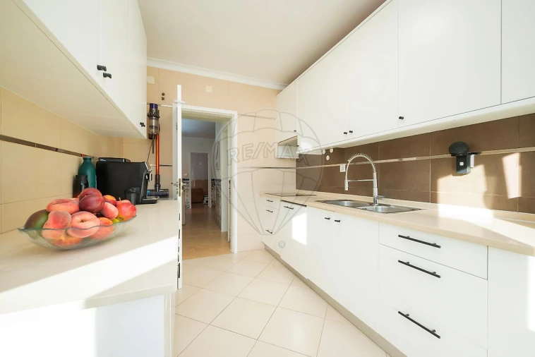 Apartamento T3 para Venda em Póvoa de Santa Iria e Forte da Casa Foto 23