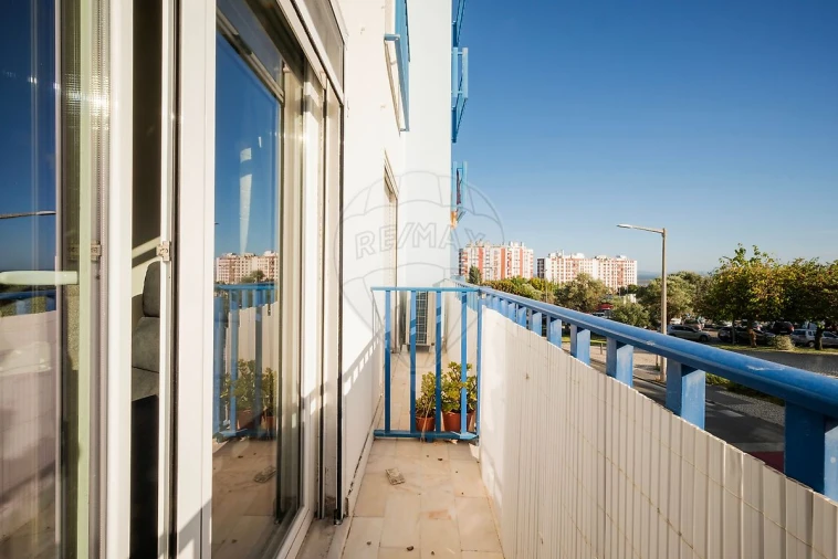 Apartamento T3 para Venda em Póvoa de Santa Iria e Forte da Casa Foto 10