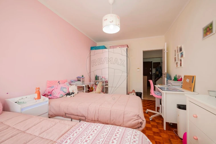 Apartamento T3 para Venda em Póvoa de Santa Iria e Forte da Casa Foto 16