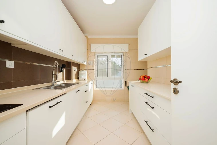 Apartamento T3 para Venda em Póvoa de Santa Iria e Forte da Casa Foto 22