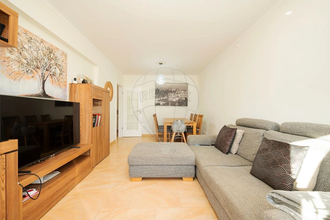 Apartamento T3 para Venda em Póvoa de Santa Iria e Forte da Casa Foto 5