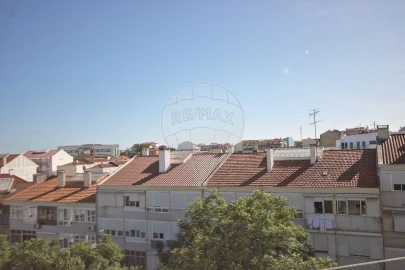 Apartamento T3 para Venda em Santa Iria de Azoia, São João da Talha e Bobadela