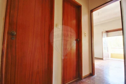 Apartamento T3 para Venda em Santa Iria de Azoia, São João da Talha e Bobadela