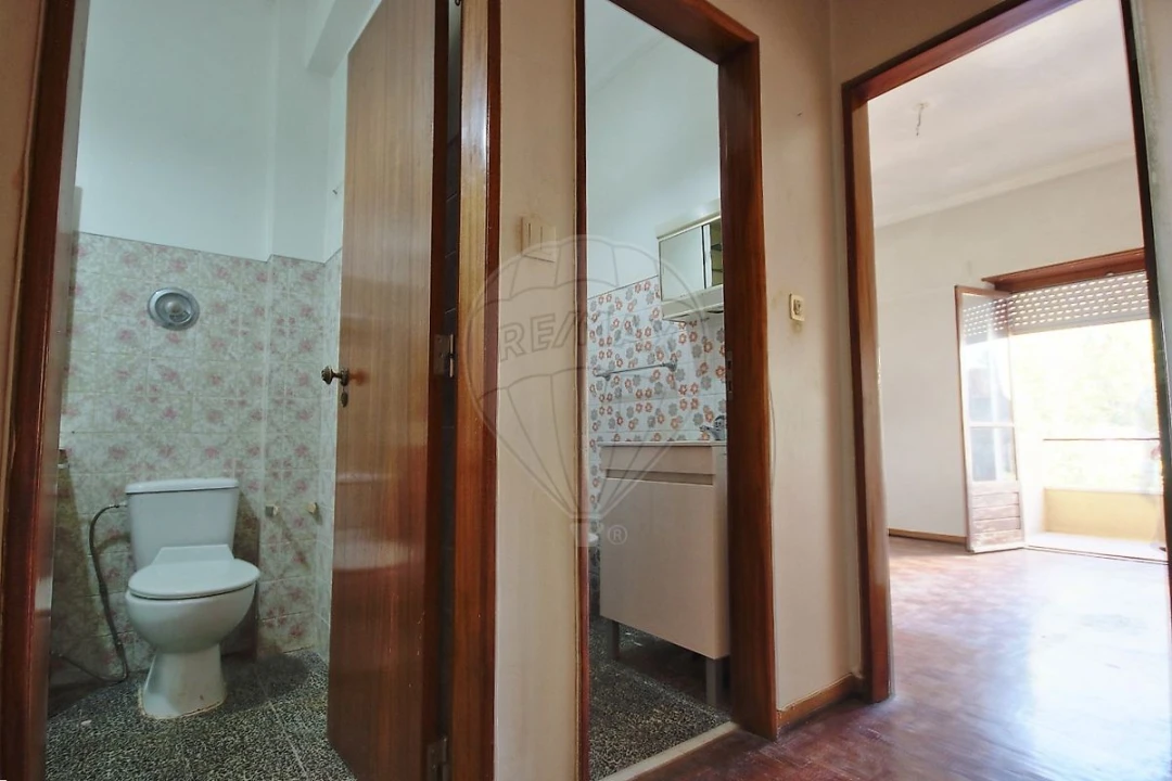 Apartamento T3 para Venda em Santa Iria de Azoia, São João da Talha e Bobadela Foto 14