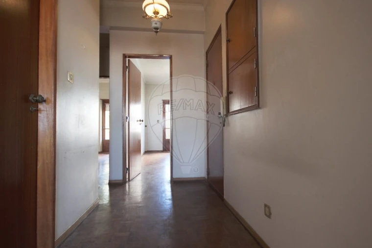 Apartamento T3 para Venda em Santa Iria de Azoia, São João da Talha e Bobadela Foto 9