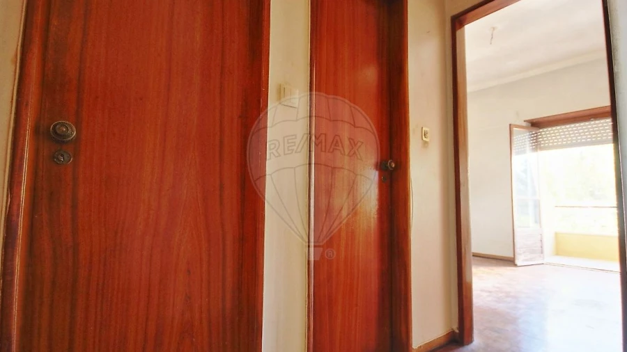 Apartamento T3 para Venda em Santa Iria de Azoia, São João da Talha e Bobadela