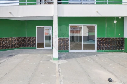 Apartamento T3 para Venda em Carregado e Cadafais