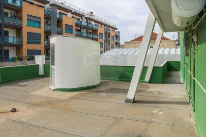 Apartamento T3 para Venda em Carregado e Cadafais