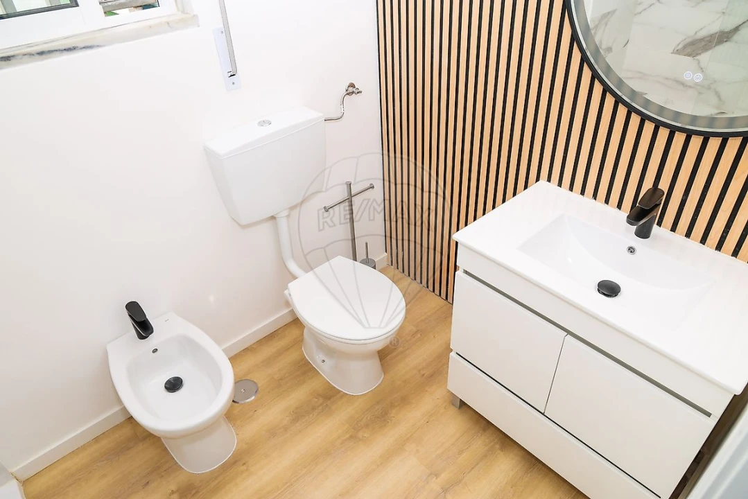 Apartamento T3 para Venda em Carregado e Cadafais Foto 10