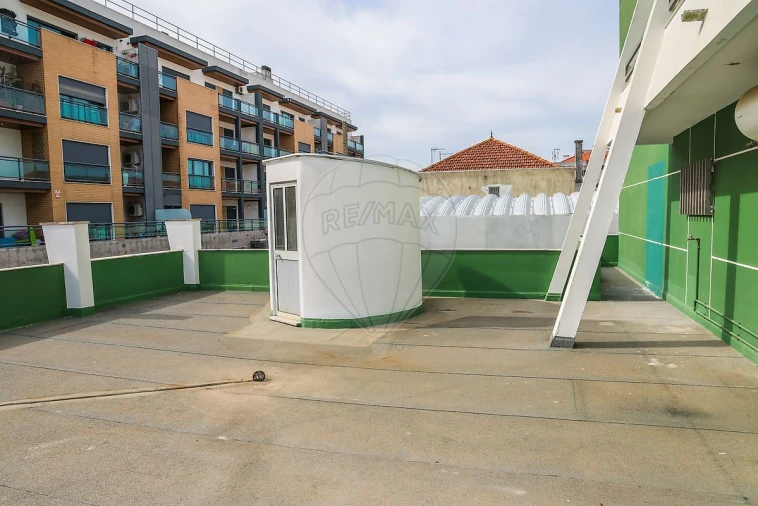 Apartamento T3 para Venda em Carregado e Cadafais Foto 28