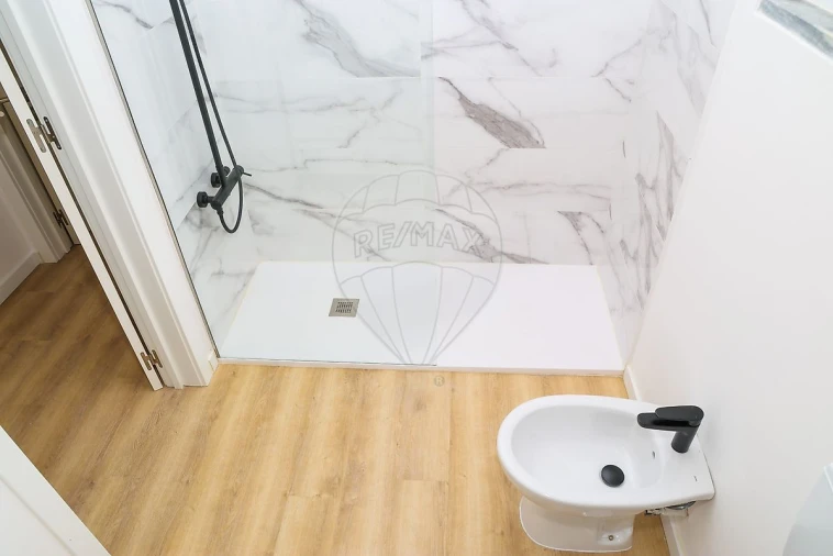 Apartamento T3 para Venda em Carregado e Cadafais Foto 2