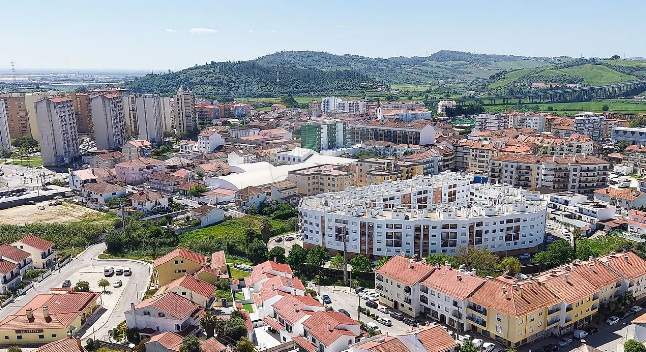 Apartamento T3 para Venda em Carregado e Cadafais Foto 6