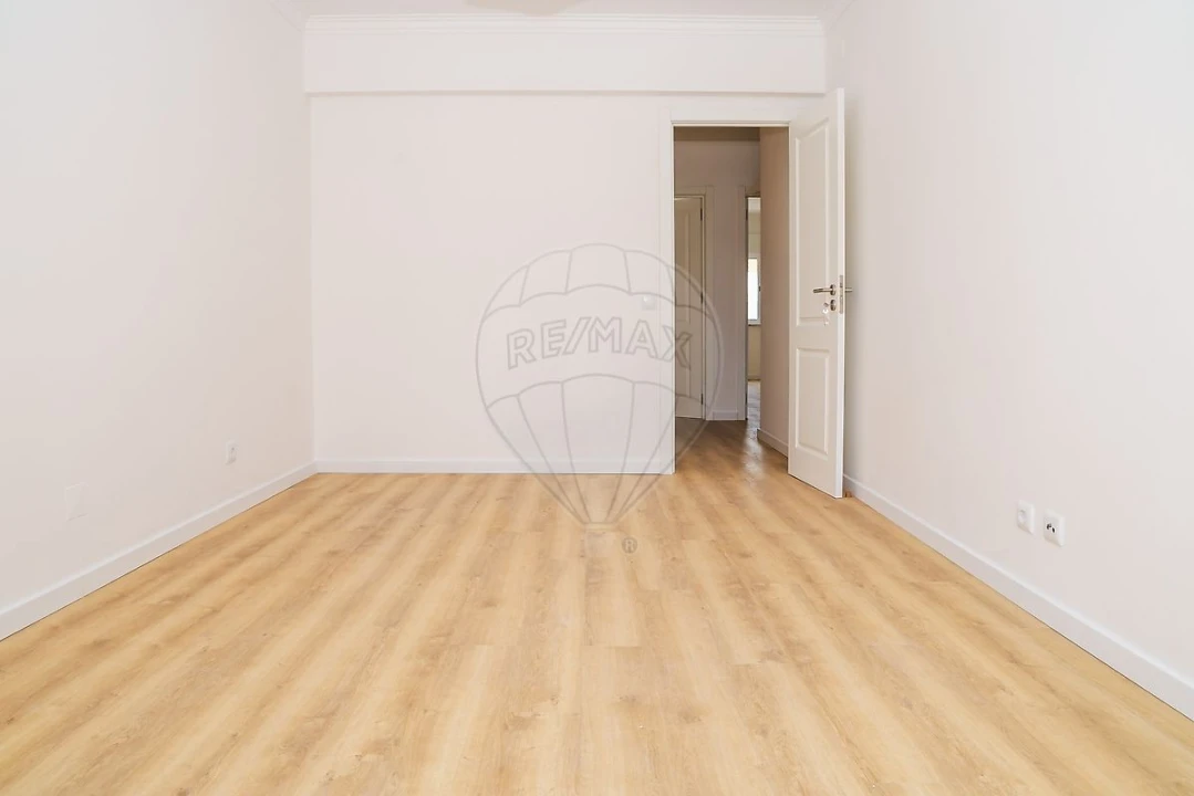 Apartamento T3 para Venda em Carregado e Cadafais Foto 22