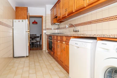 Apartamento T3 para Venda em Castanheira do Ribatejo e Cachoeiras