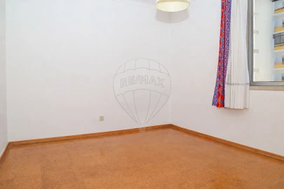Apartamento T3 para Venda em Castanheira do Ribatejo e Cachoeiras