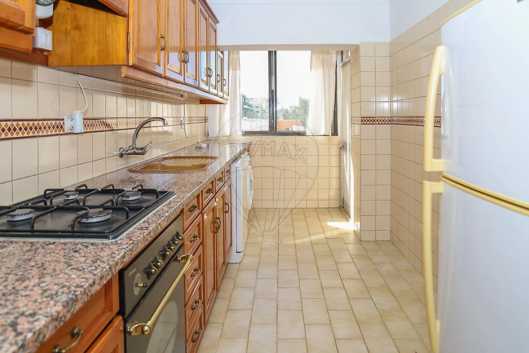 Apartamento T3 para Venda em Castanheira do Ribatejo e Cachoeiras Foto 5