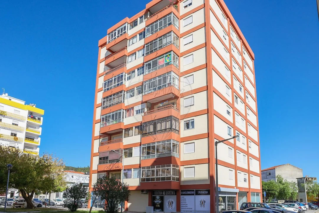 Apartamento T3 para Venda em Castanheira do Ribatejo e Cachoeiras Foto 3