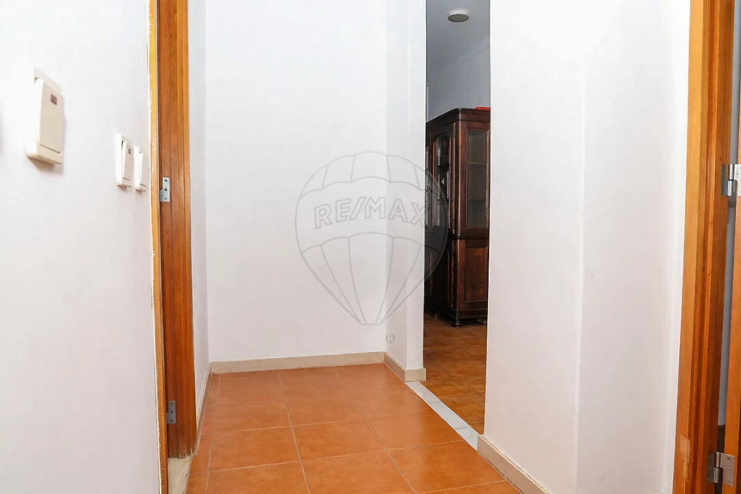 Apartamento T3 para Venda em Castanheira do Ribatejo e Cachoeiras Foto 20