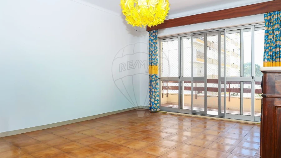 Apartamento T3 para Venda em Castanheira do Ribatejo e Cachoeiras