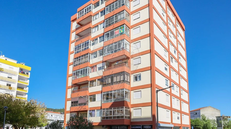 Apartamento T3 para Venda em Castanheira do Ribatejo e Cachoeiras