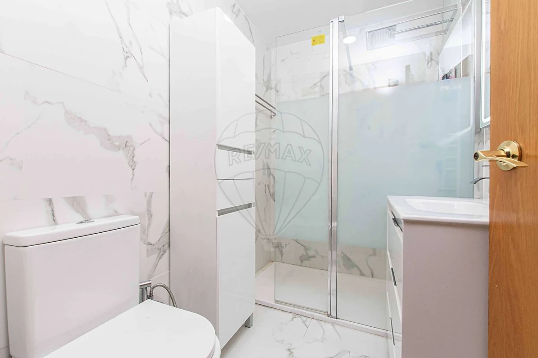 Apartamento T3 para Venda em Carregado e Cadafais Foto 11