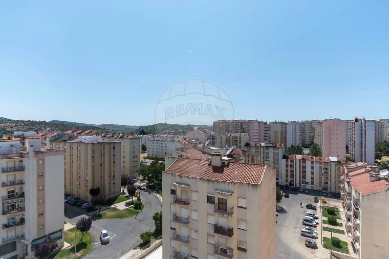 Apartamento T3 para Venda em Carregado e Cadafais Foto 8