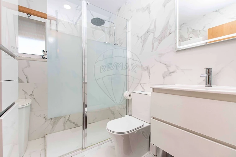 Apartamento T3 para Venda em Carregado e Cadafais Foto 12