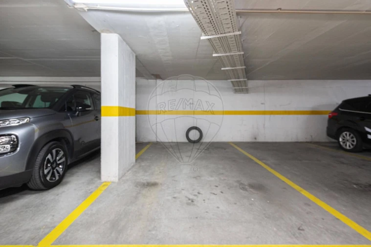 Apartamento T3 para Venda em Carregado e Cadafais Foto 13