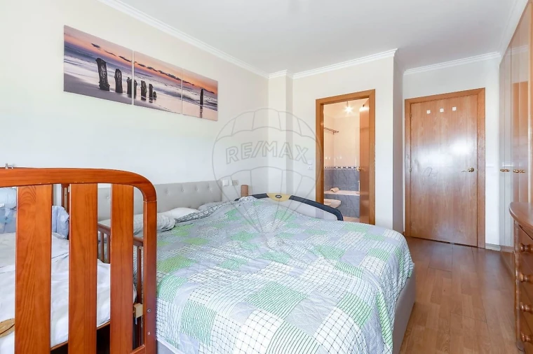 Apartamento T3 para Venda em Carregado e Cadafais Foto 4