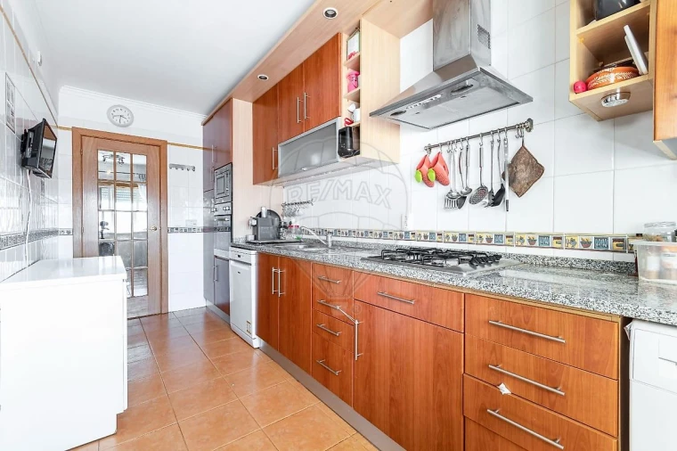 Apartamento T3 para Venda em Carregado e Cadafais Foto 6