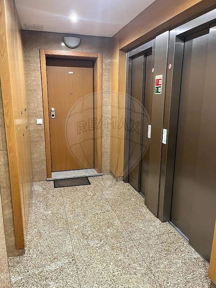 Apartamento T2 para Venda em Glória e Vera Cruz Foto 3