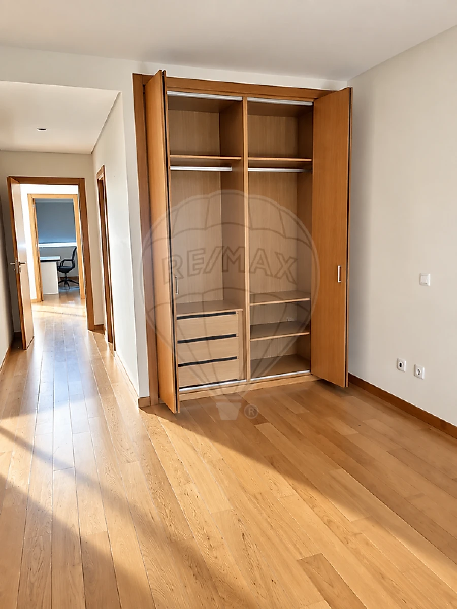 Apartamento T2 para Venda em Glória e Vera Cruz Foto 13