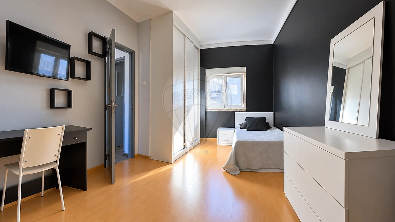 Apartamento T2 para Venda em Seixal, Arrentela e Aldeia de Paio Pires Foto 11
