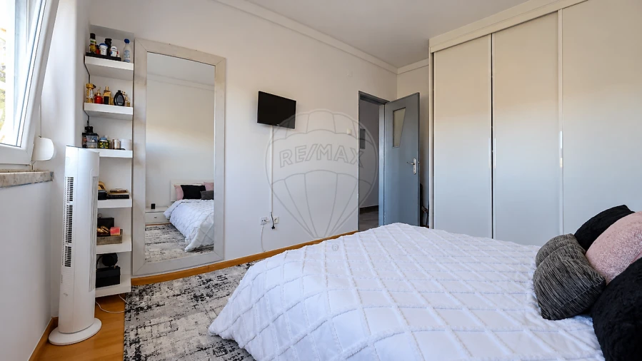 Apartamento T2 para Venda em Seixal, Arrentela e Aldeia de Paio Pires Foto 4