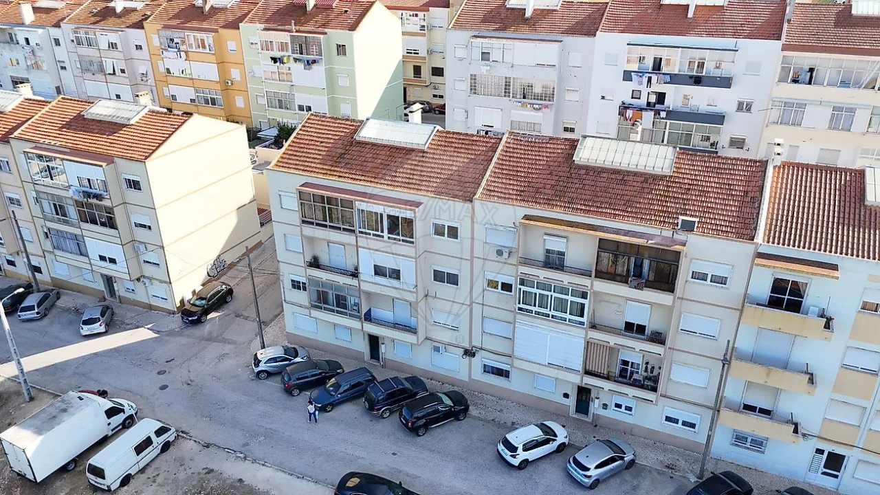 Apartamento T2 para Venda em Seixal, Arrentela e Aldeia de Paio Pires Foto 15
