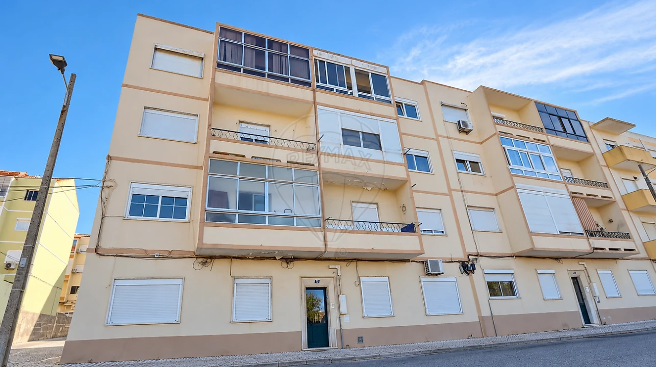Apartamento T2 para Venda em Seixal, Arrentela e Aldeia de Paio Pires Foto 13