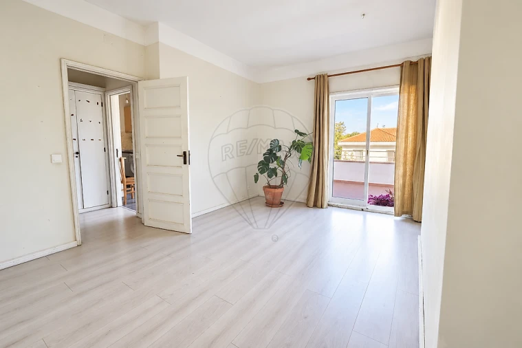 Apartamento T2 para Venda em Bonfim Foto 2