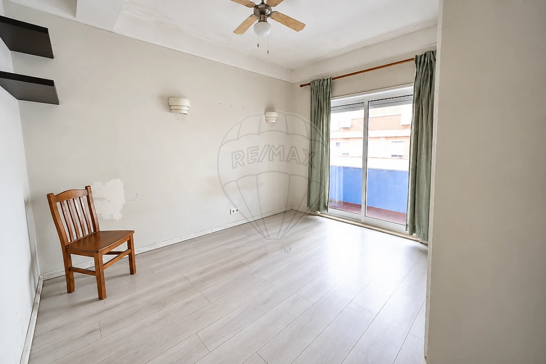 Apartamento T2 para Venda em Bonfim Foto 10
