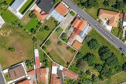 Terreno para Venda em Macieira de Sarnes