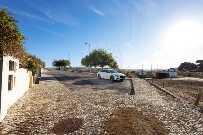 Terreno para Venda em Vila Nova da Rainha